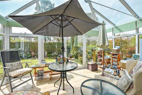 3 bedroom detached bungalow for sale, Lime Walk, Andover