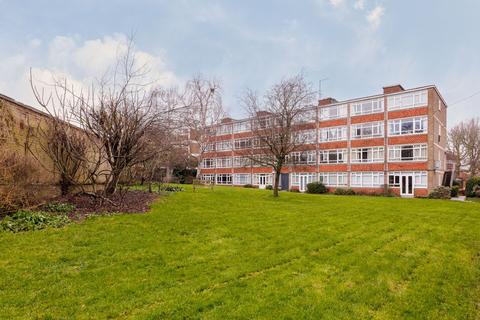 Garden Royal, Kersfield Road, London
