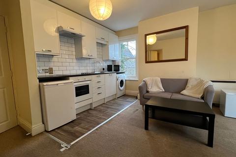 undefined, North Walls, Benson Court, SO23