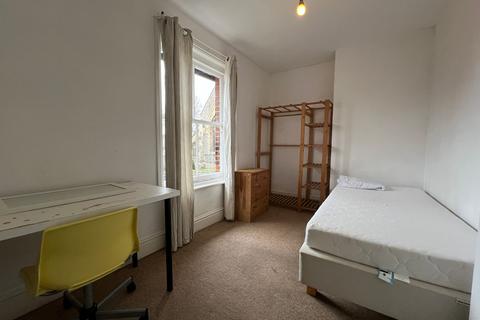 undefined, North Walls, Benson Court, SO23