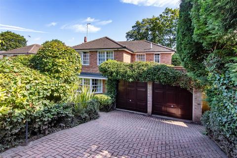 4 bedroom detached house for sale, Eridge Drive, Crowborough