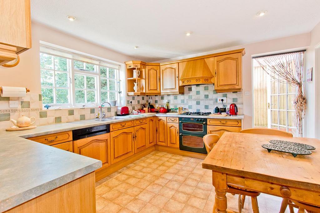 Kitchen.jpg