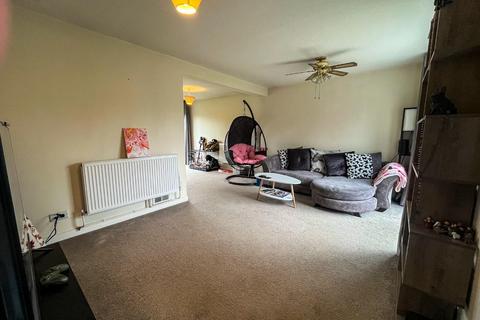 undefined, Apple Close, RAF Lakenheath IP27