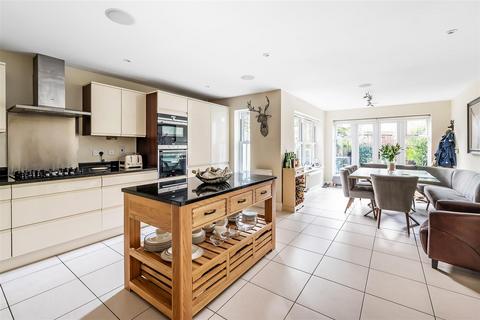 4 bedroom terraced house for sale, REIGATE ROAD, SOUTH LEATHERHEAD, KT22