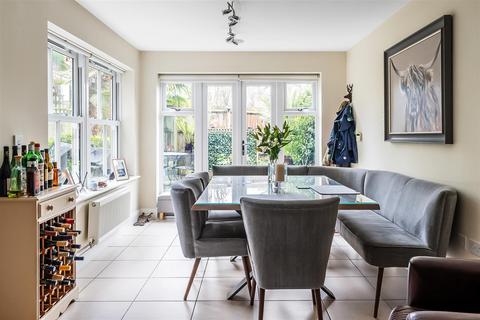 4 bedroom terraced house for sale, REIGATE ROAD, SOUTH LEATHERHEAD, KT22