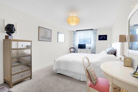 undefined, Bluewater House, Smugglers Way, London