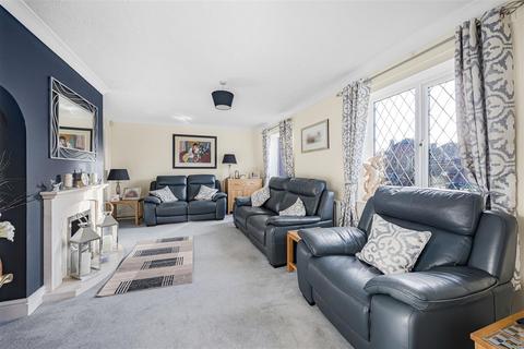 undefined, Bay Close, Earley, Reading, RG6