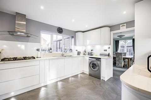 undefined, Bay Close, Earley, Reading, RG6