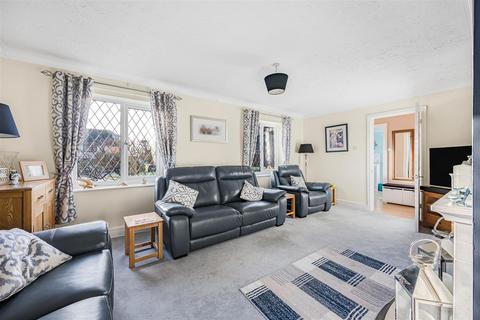 undefined, Bay Close, Earley, Reading, RG6
