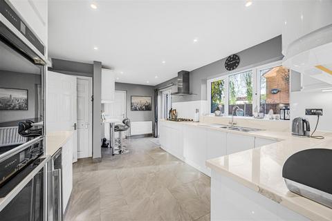 undefined, Bay Close, Earley, Reading, RG6