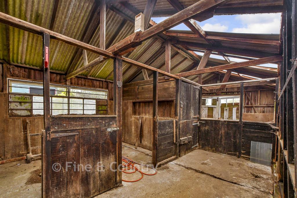 Workshop/Outbuildings