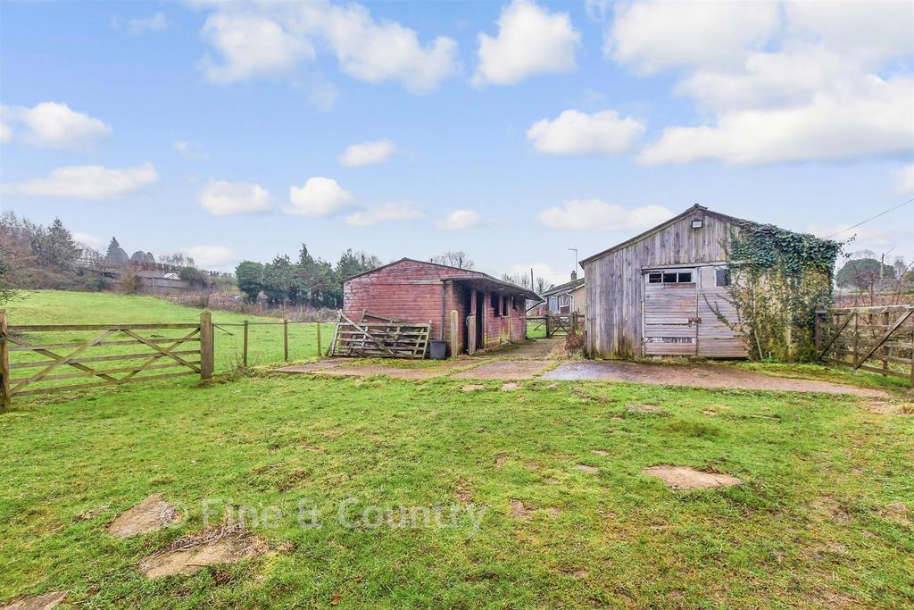 Workshop/Outbuildings