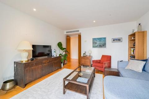2 bedroom flat for sale, Berkeley Tower, 48 Westferry Circus, London, E14