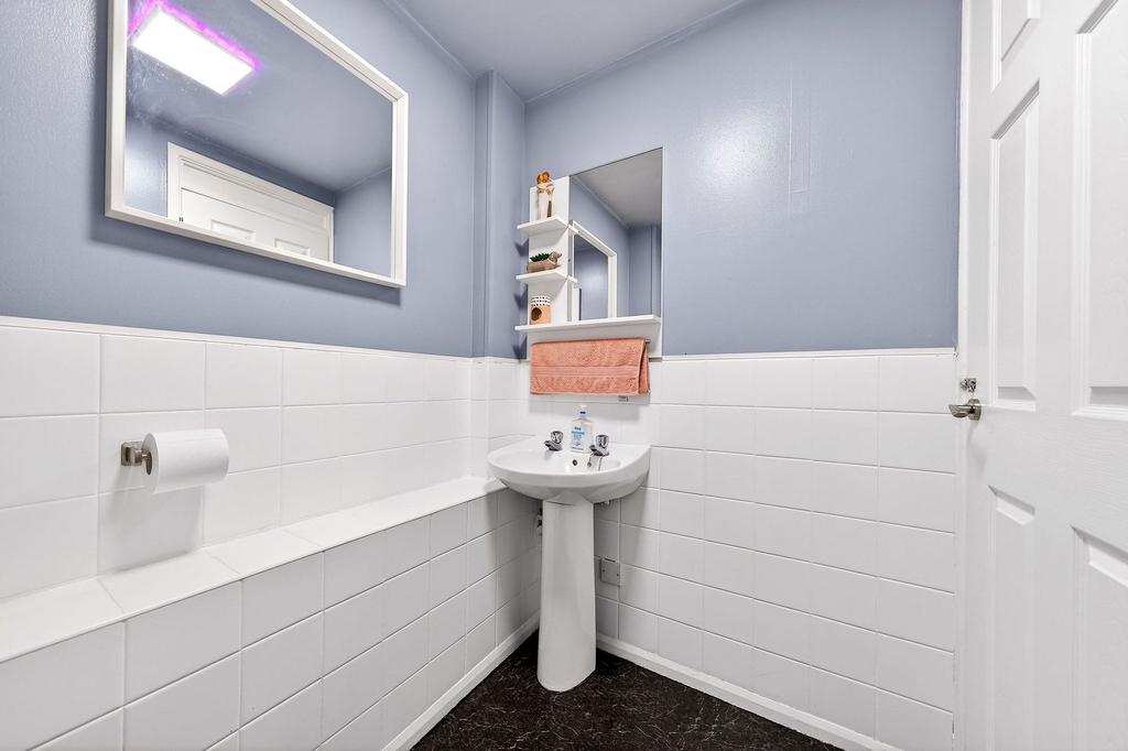 Downstair's bathroom
