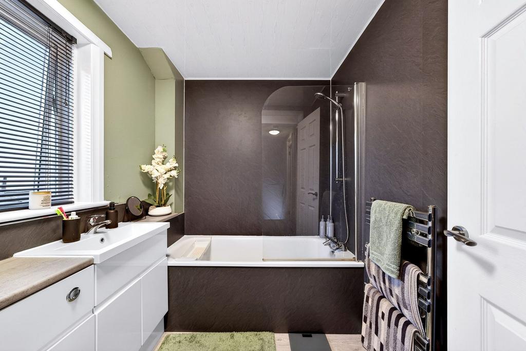 Upstairs bathroom