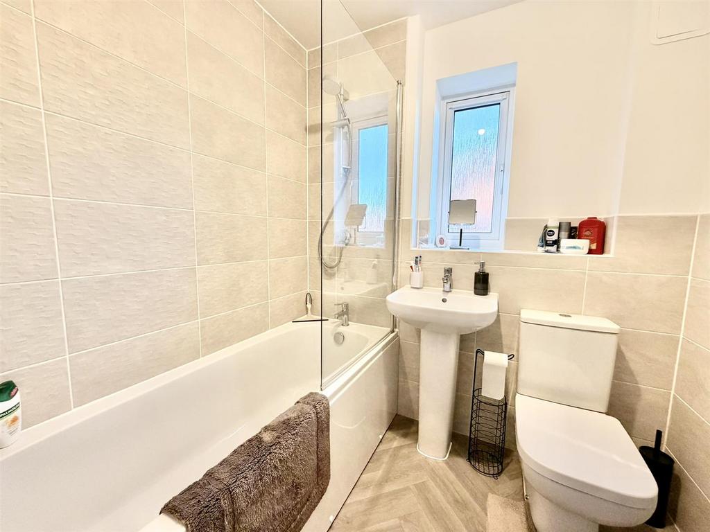 Bathroom.JPEG