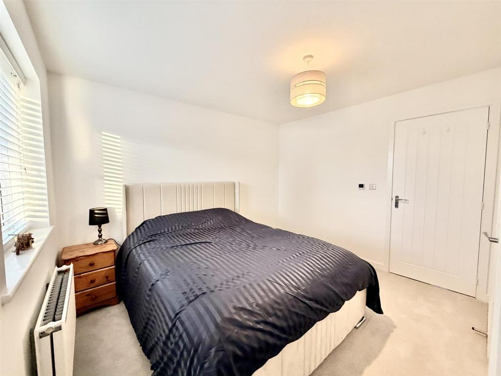 Bedroom 1.JPEG
