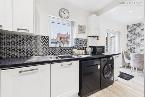 undefined, Kingsway, Newton, CH2