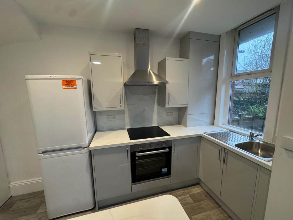 Kitchen (2)