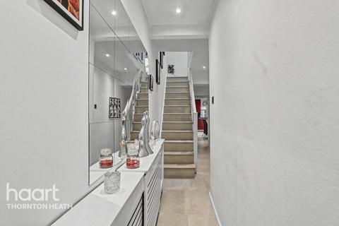 2 bedroom terraced house for sale, Moffat Road, Thornton Heath
