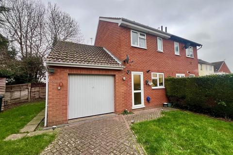2 bedroom end of terrace house for sale, Challenger Close, Malvern