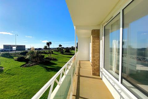 2 bedroom flat for sale, West Parade, Bexhill-On-Sea