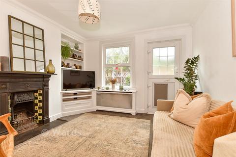 2 bedroom end of terrace house for sale, Castle View, Tonbridge TN11