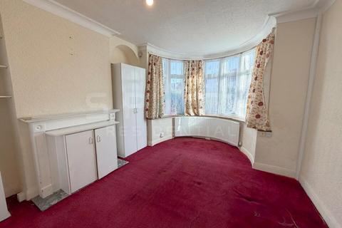 3 bedroom semi-detached house for sale, 3 bedroom Semi in Edgware with Huge Potential