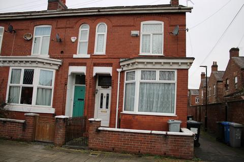 3 bedroom end of terrace house for sale, Milner Street, Old Trafford, Manchester. M16 7GG