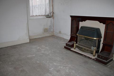 3 bedroom end of terrace house for sale, Milner Street, Old Trafford, Manchester. M16 7GG