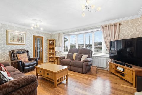3 bedroom bungalow for sale, Elm Drive, Doncaster, DN9