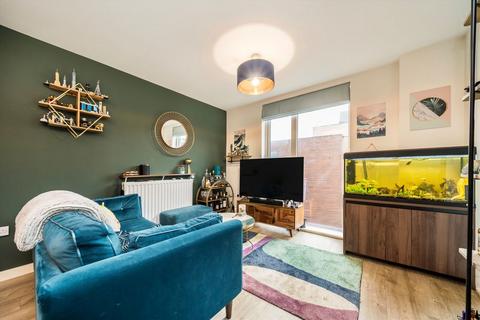 2 bedroom flat for sale, River Rise Close, London SE8