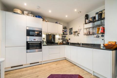 2 bedroom flat for sale, River Rise Close, London SE8