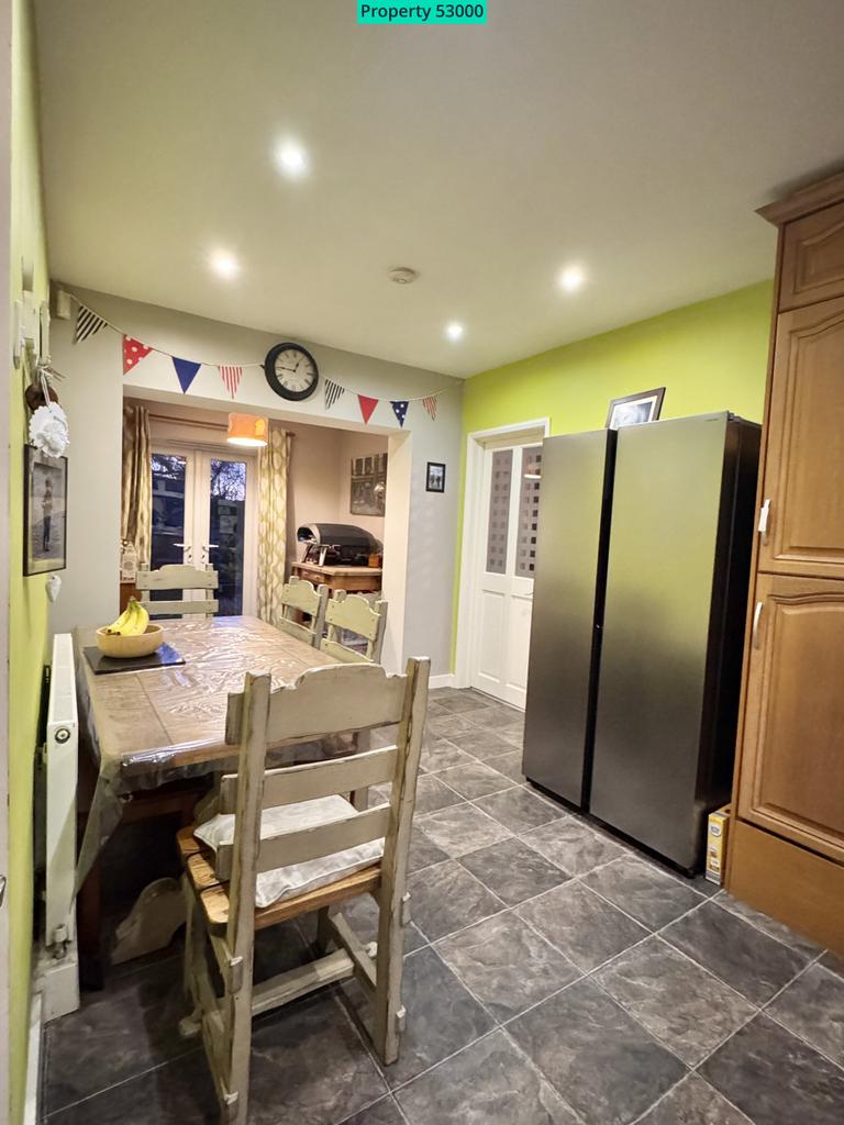 Kitchen/Dining