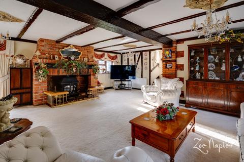 8 bedroom detached house for sale, Marshes, Essex, Burnham-On-Crouch, CM0