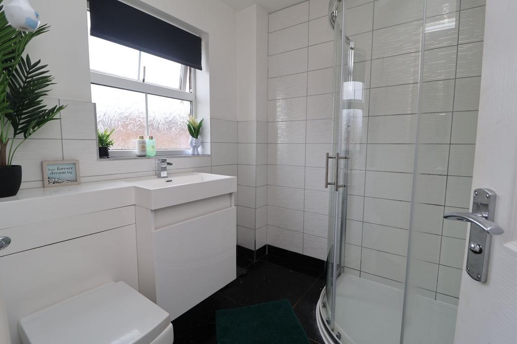 Ensuite
