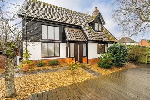 3 bedroom detached house for sale, Fir Tree Close, Diss IP21