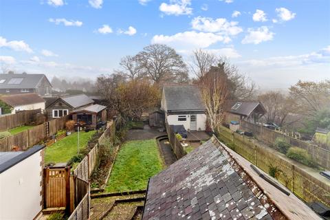 3 bedroom end of terrace house for sale, Tilmore Road, Petersfield