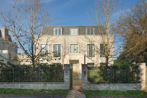undefined, London SW19