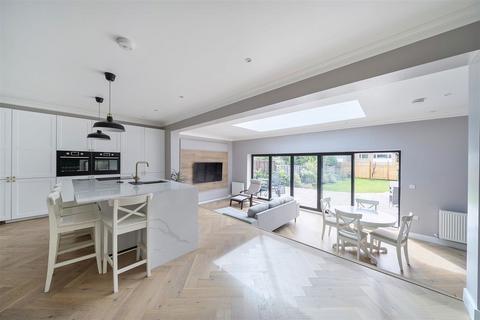 3 bedroom semi-detached bungalow for sale, Oundle Avenue, Bushey WD23
