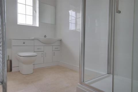 2 bedroom apartment to rent, Herbert Road, New Milton