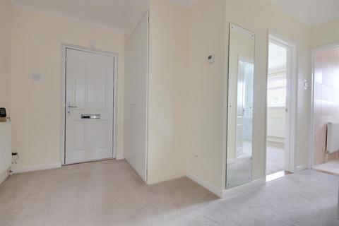 2 bedroom apartment to rent, Herbert Road, New Milton