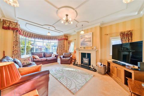 5 bedroom detached house for sale, Oatlands Drive, Harrogate, North Yorkshire, HG2