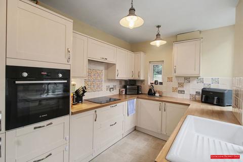 2 bedroom terraced house for sale, Church Lane, Eastbourne BN21