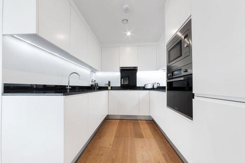 2 bedroom flat to rent, Gateway Tower, London E16