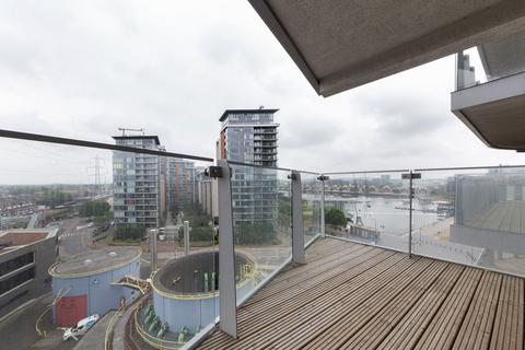undefined, Gateway Tower, London E16