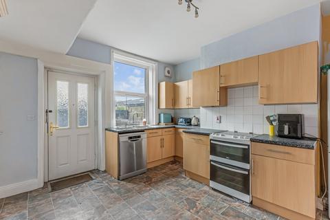 undefined, East Parade, Ilkley, West Yorkshire, LS29
