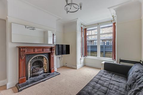 undefined, East Parade, Ilkley, West Yorkshire, LS29