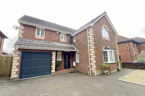 5 bedroom detached house for sale, Woodlands Avenue, Clydach, Swansea, City And County of Swansea.