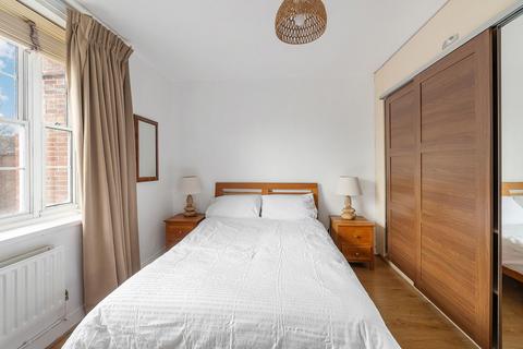 3 bedroom flat for sale, William Bonney Estate, London SW4